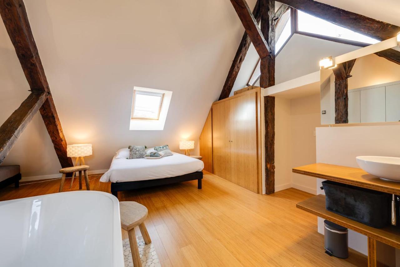 Le Septqatre - Grand Triplex Au Coeur De La Vieille Ville Annecy Eksteriør bilde
