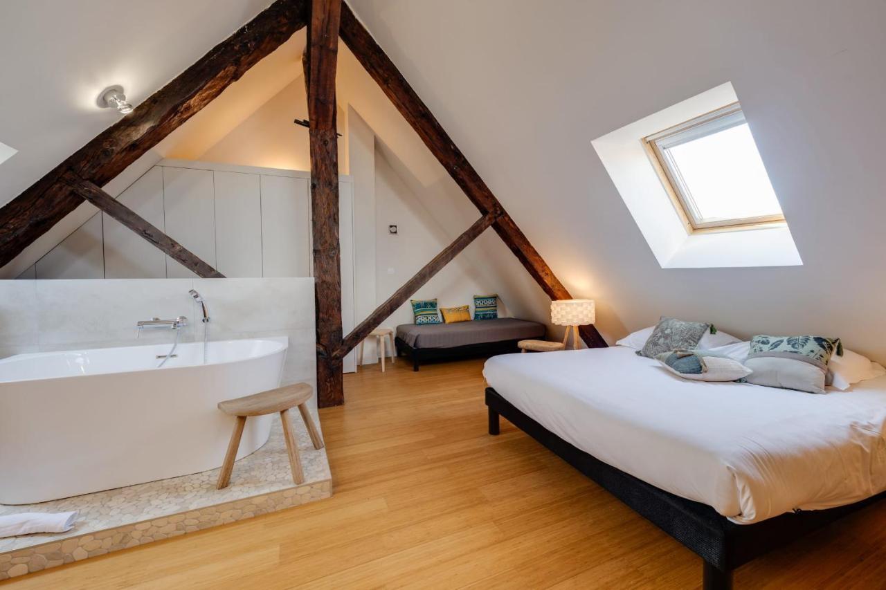 Le Septqatre - Grand Triplex Au Coeur De La Vieille Ville Annecy Eksteriør bilde